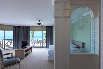 تور مالزی هتل فور پوینتز بای شرایتون - آژانس مسافرتی و هواپیمایی آفتاب ساحل آبی